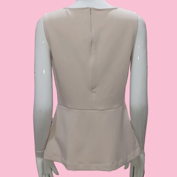 New ava By Le Tote Structured Sleeveless Blouse Size Small - Picture 2 of 6